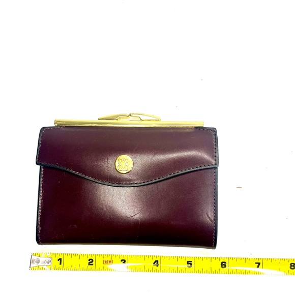 Bosca,Full Grain ,USA Made,6”x4”, never used,
Coin Purse, Snap Closure, Burgundy - Picture 5 of 16